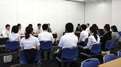 採用試験突破学習会を開催しました